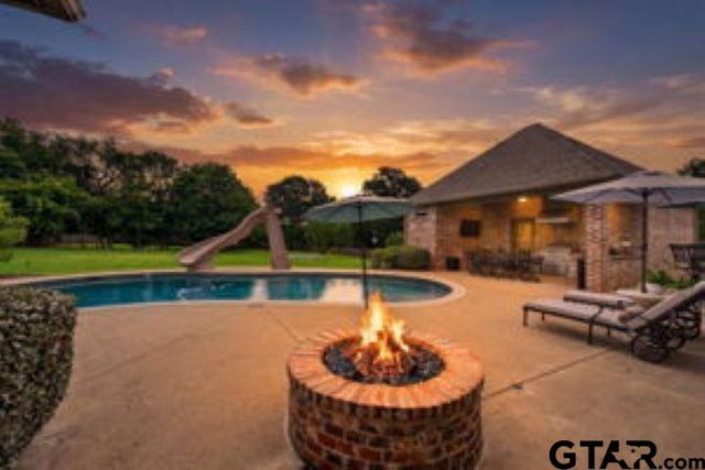 305 Hines Crossing, Bullard, TX 75757