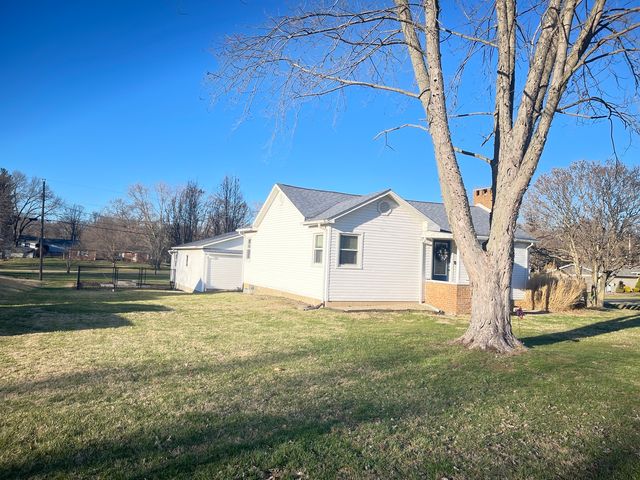 401 Lakeview Avenue, Danville, IL 61832