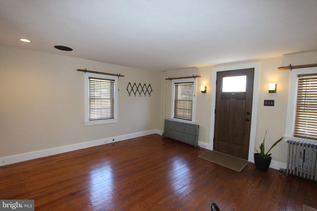 34 ELM ST, WOODSTOWN, NJ 08098 — photo 2