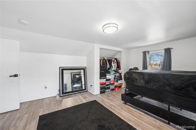 37031 Colgate, Sterling Heights, MI 48310