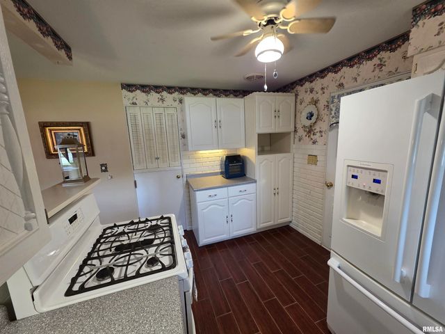923 W NORTHMOOR Road, Peoria, IL 61614