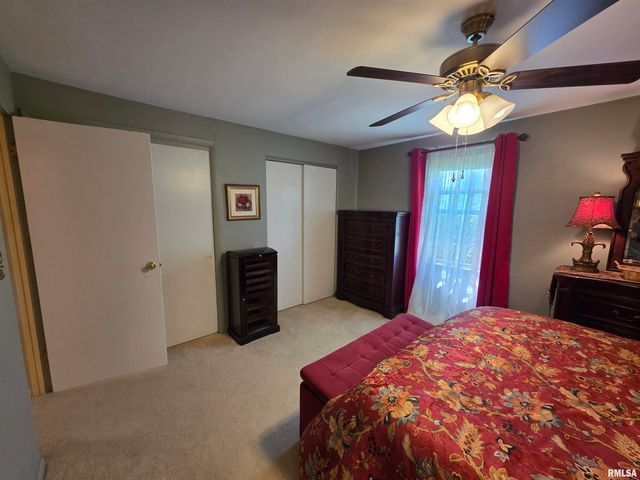 923 W NORTHMOOR Road, Peoria, IL 61614