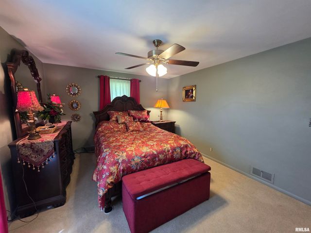 923 W NORTHMOOR Road, Peoria, IL 61614