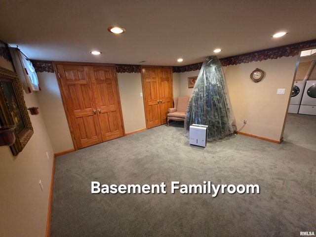 923 W NORTHMOOR Road, Peoria, IL 61614