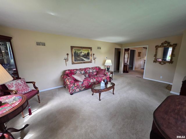 923 W NORTHMOOR Road, Peoria, IL 61614