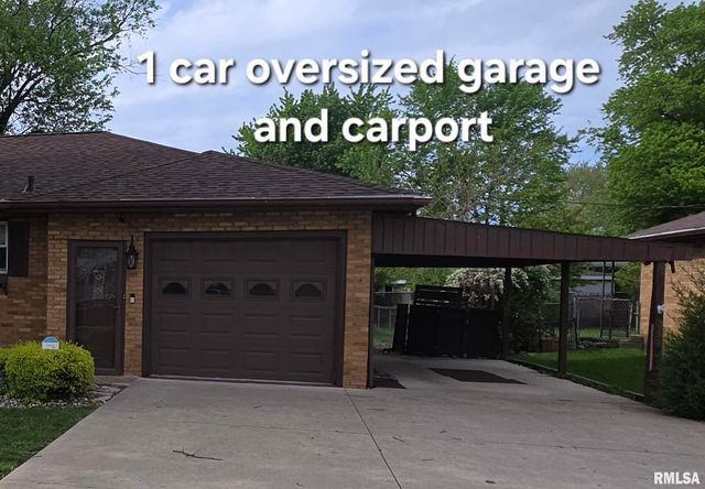 923 W NORTHMOOR Road, Peoria, IL 61614