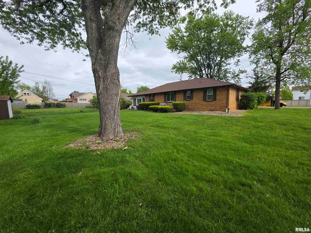 923 W NORTHMOOR Road, Peoria, IL 61614