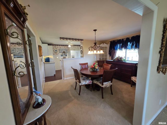 923 W NORTHMOOR Road, Peoria, IL 61614
