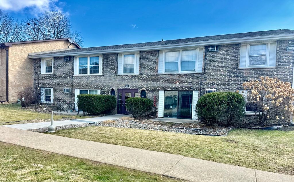 811 Smetana Road 8, Hopkins, MN 55343