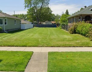 7208 Alexander Avenue, Hammond, IN 46323