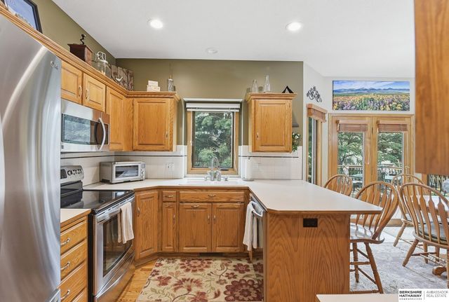 17511 T Street, Omaha, NE 68135