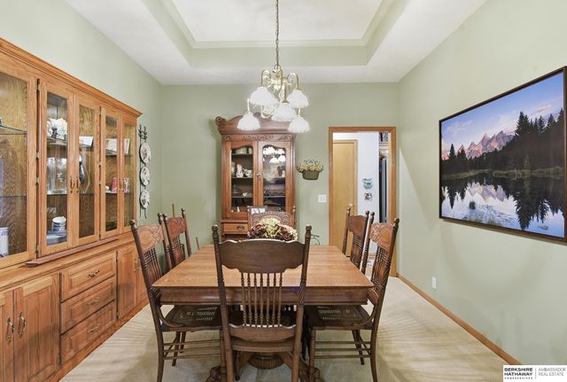 17511 T Street, Omaha, NE 68135