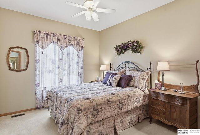 17511 T Street, Omaha, NE 68135