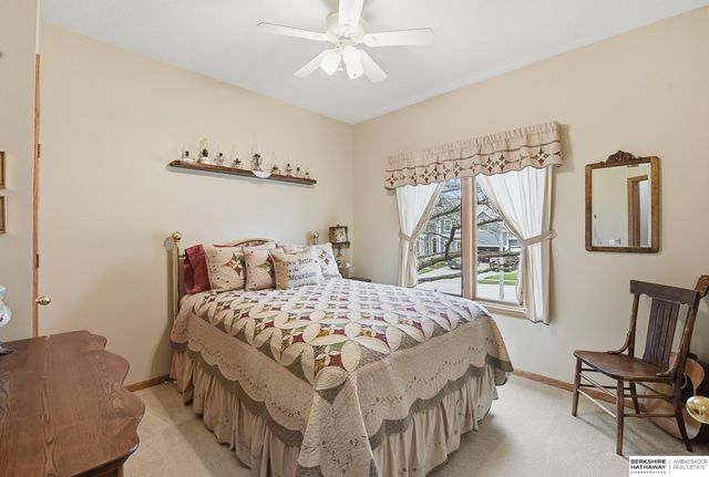 17511 T Street, Omaha, NE 68135