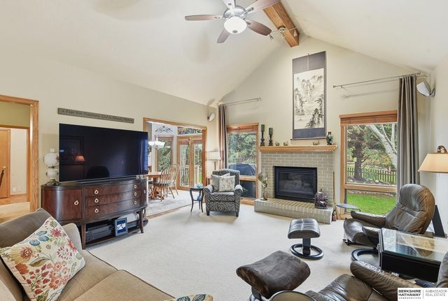 17511 T Street, Omaha, NE 68135