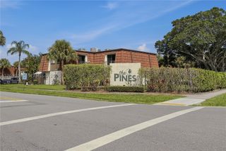 2160 White Pine Cir B, Green Acres, FL 33415