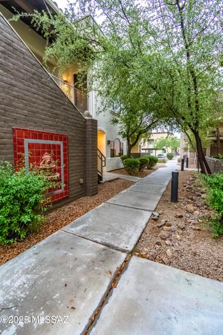 2010 E River Rd Unit 102, Tucson, AZ 85718