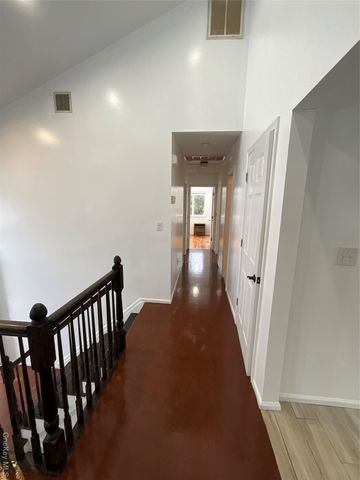 7 Country Hollow, Highland Mills, NY 10930