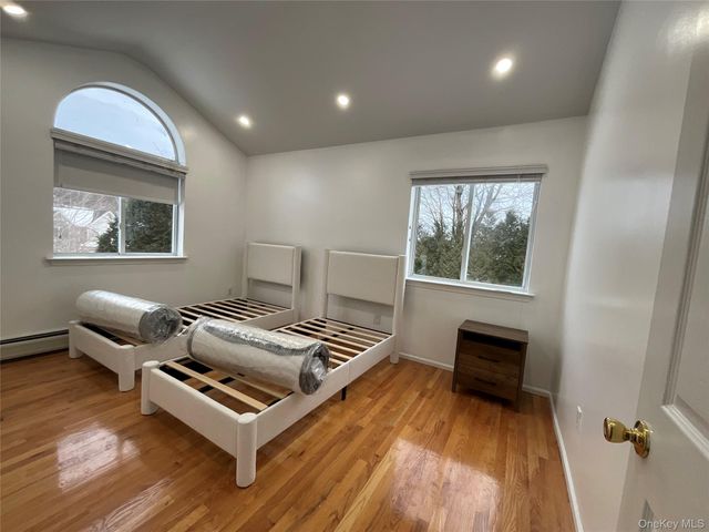 7 Country Hollow, Highland Mills, NY 10930