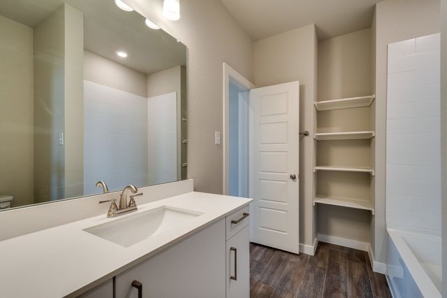 718 Fallow Drive, Venus, TX 76084