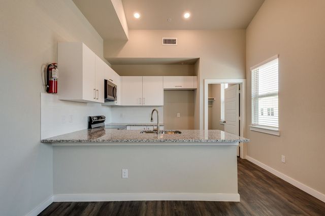 718 Fallow Drive, Venus, TX 76084