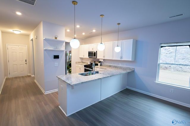 121 Mill Valley Way, New Market, AL 35761