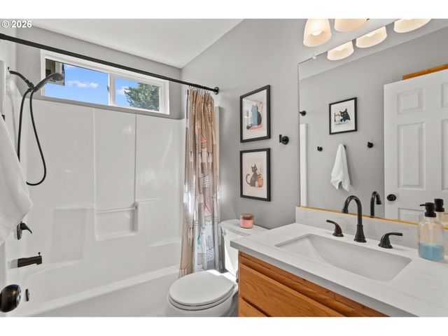 17135 Sw GREENGATE Dr, Sherwood, OR 97140