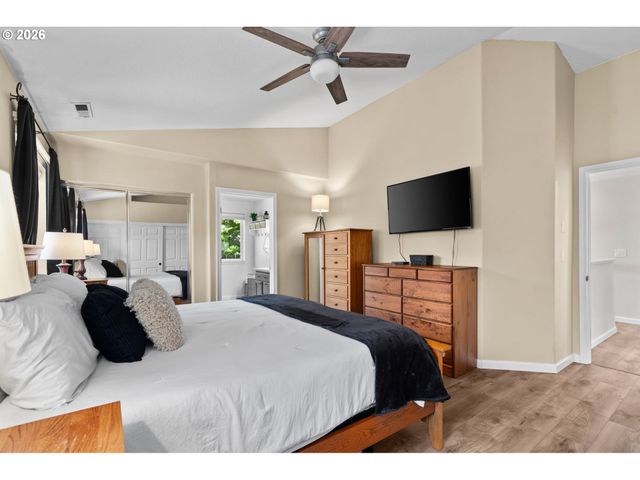 17135 Sw GREENGATE Dr, Sherwood, OR 97140