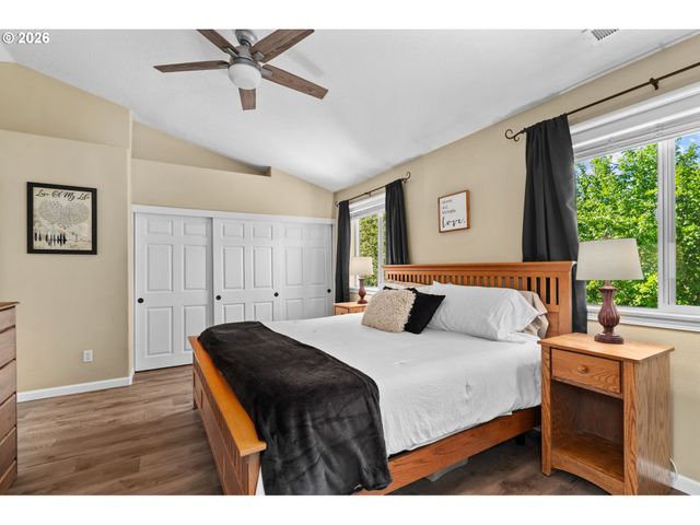 17135 Sw GREENGATE Dr, Sherwood, OR 97140