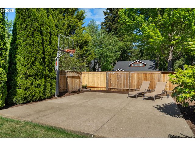 17135 Sw GREENGATE Dr, Sherwood, OR 97140