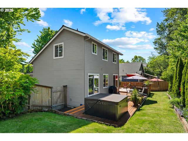17135 Sw GREENGATE Dr, Sherwood, OR 97140