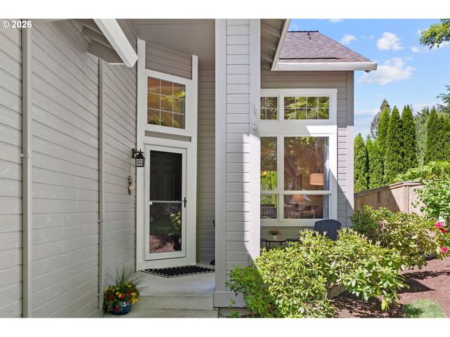 17135 Sw GREENGATE Dr, Sherwood, OR 97140