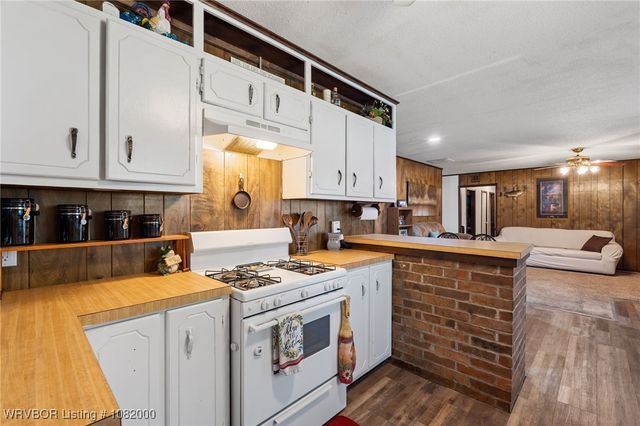 708 Main Street, Arkoma, OK 74901