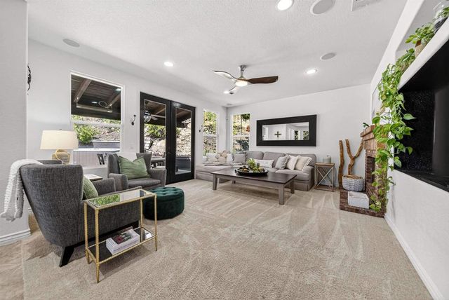 1656 Trenton Way, San Marcos, CA 92078