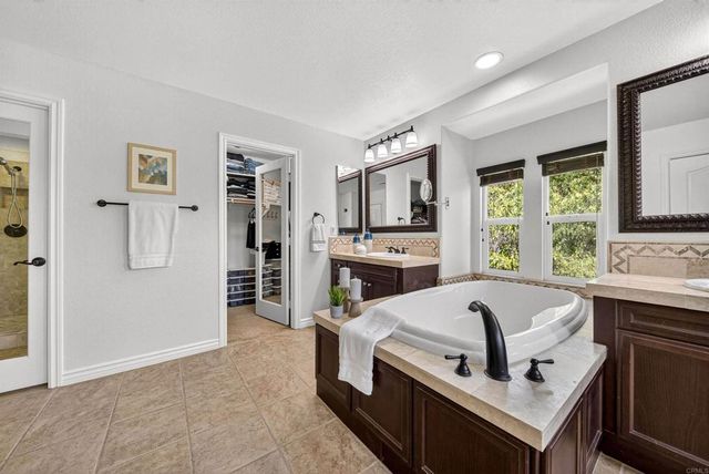 1656 Trenton Way, San Marcos, CA 92078