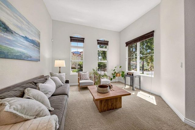 1656 Trenton Way, San Marcos, CA 92078
