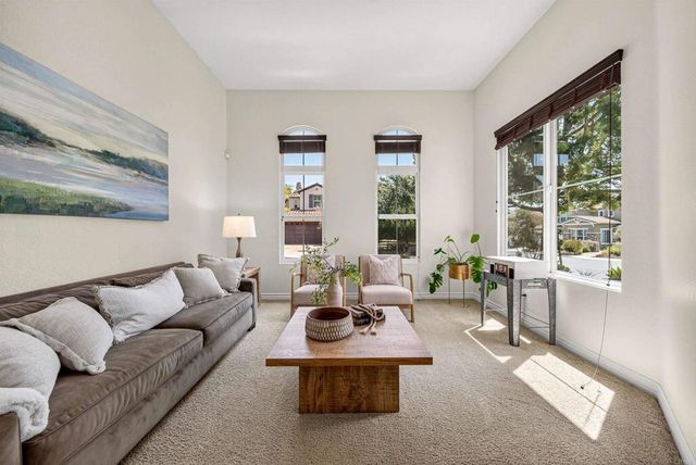 1656 Trenton Way, San Marcos, CA 92078