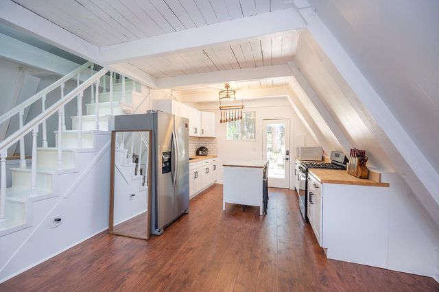 6141 Sweeney Rd, Somerset, CA 95684