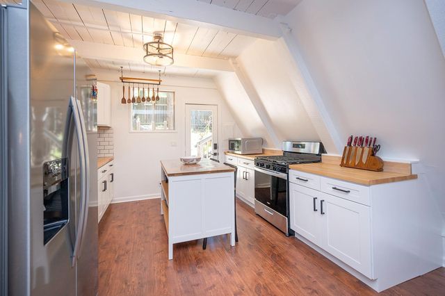 6141 Sweeney Rd, Somerset, CA 95684