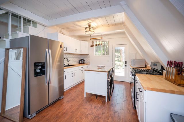 6141 Sweeney Rd, Somerset, CA 95684