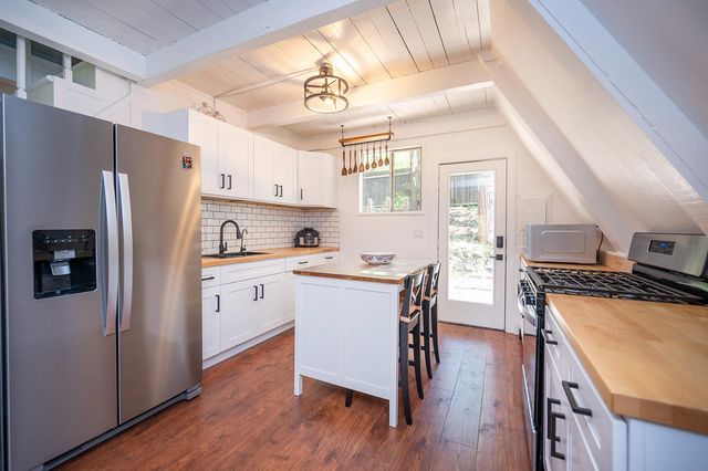 6141 Sweeney Rd, Somerset, CA 95684