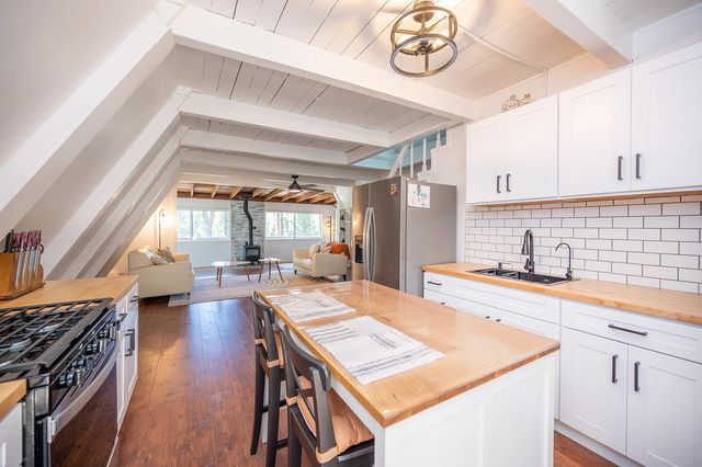 6141 Sweeney Rd, Somerset, CA 95684