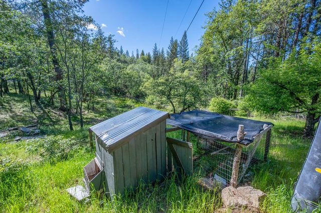 6141 Sweeney Rd, Somerset, CA 95684