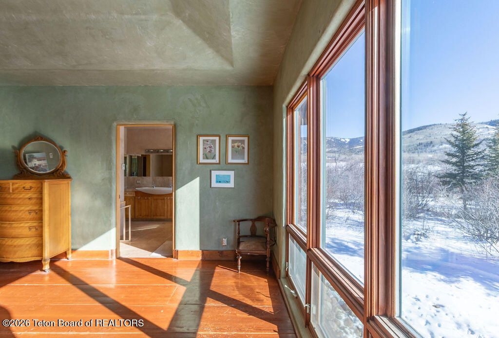 1935 LARSEN Lane, Alta, WY 83414 photo 15