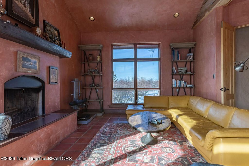 1935 LARSEN Lane, Alta, WY 83414 photo 8