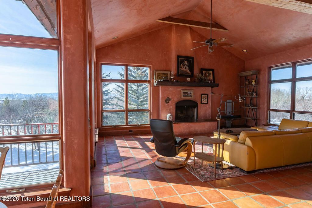 1935 LARSEN Lane, Alta, WY 83414 photo 9