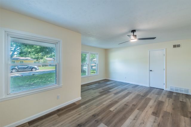 5400 Purington Avenue, Fort Worth, TX 76112