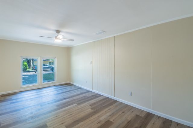 5400 Purington Avenue, Fort Worth, TX 76112