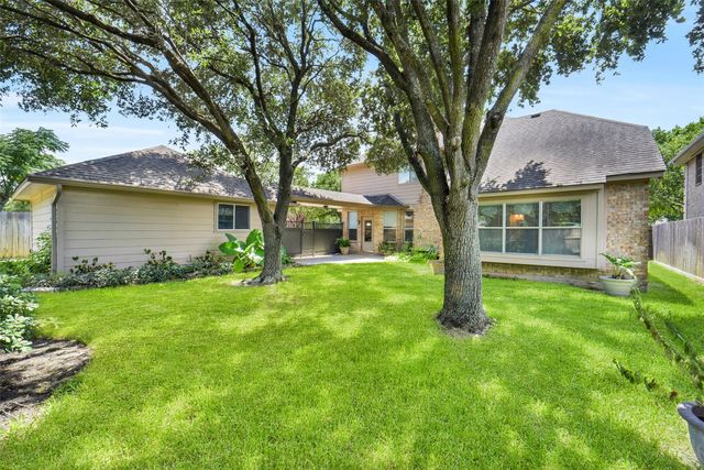 9706 Haven Crossing Court, Houston, TX 77065