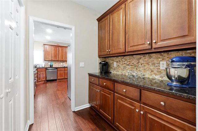 656 Bentleaf Drive, Dallas, GA 30132